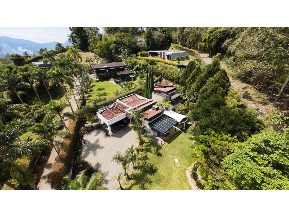 Venta de casa en Envigado Loma del escobero parte baja — foto 3