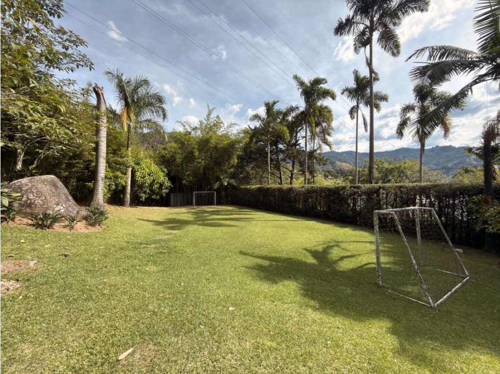 Venta de casa en Envigado Loma del escobero parte baja — foto 6