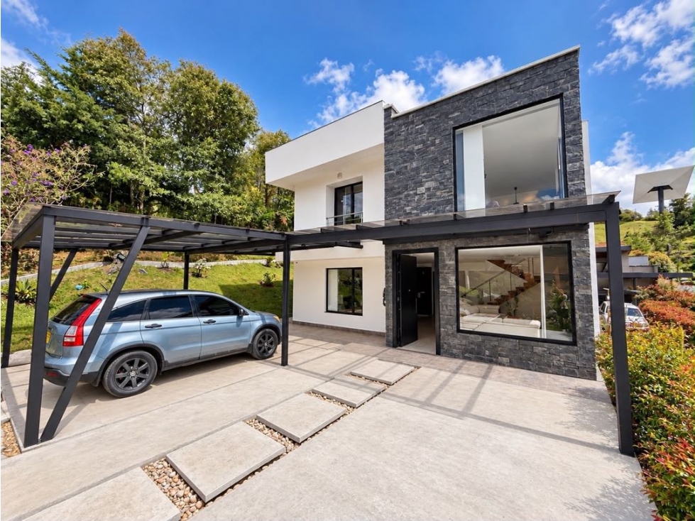 Venta de casa en Envigado Loma del escobero — foto 2