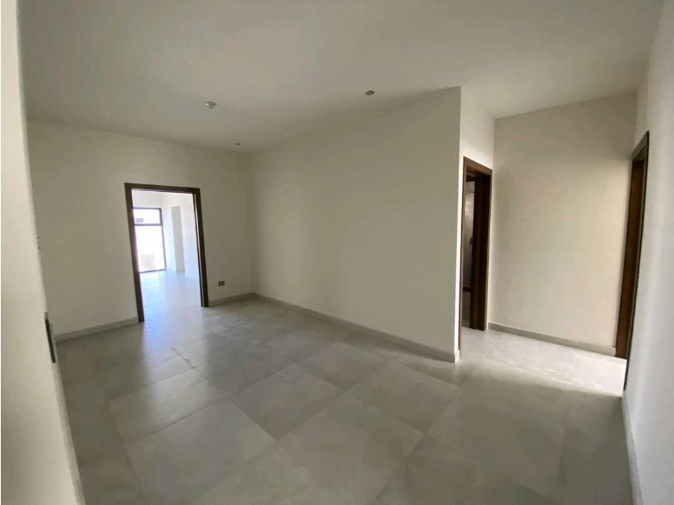 Venta Casa al Norte Privado Acacia — foto 2
