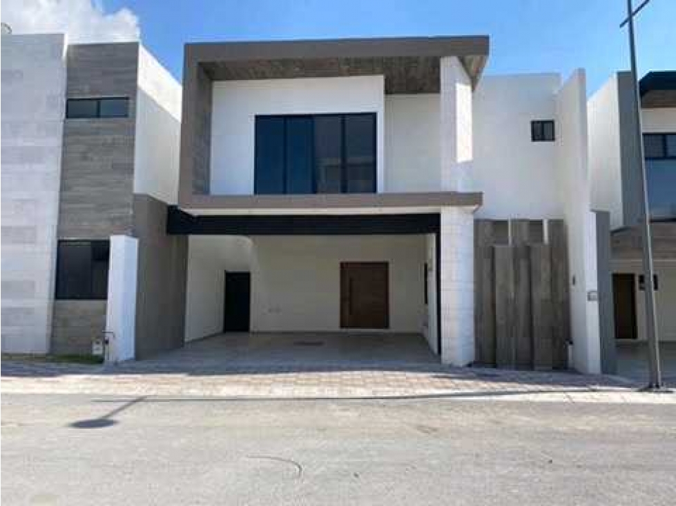 Venta de casa en Residencial Privado al Norte