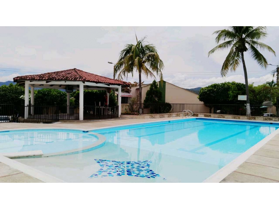 VENTA DE CASA EN GIRARDOT CONDOMINIO