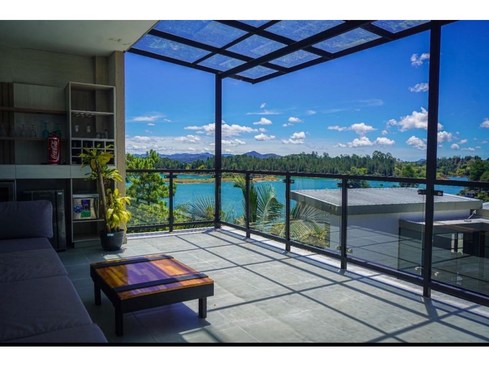 Venta de casa en Guatape - 1