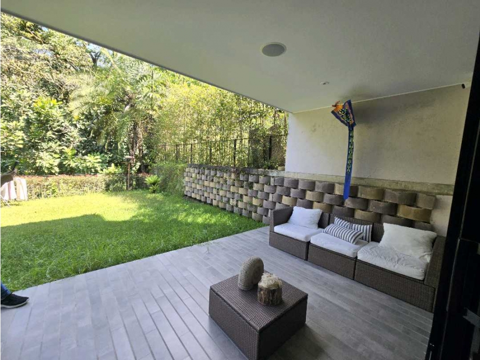 Venta de casa en La Calleja, Envigado. Cerca a colegio Montessori. — foto 3