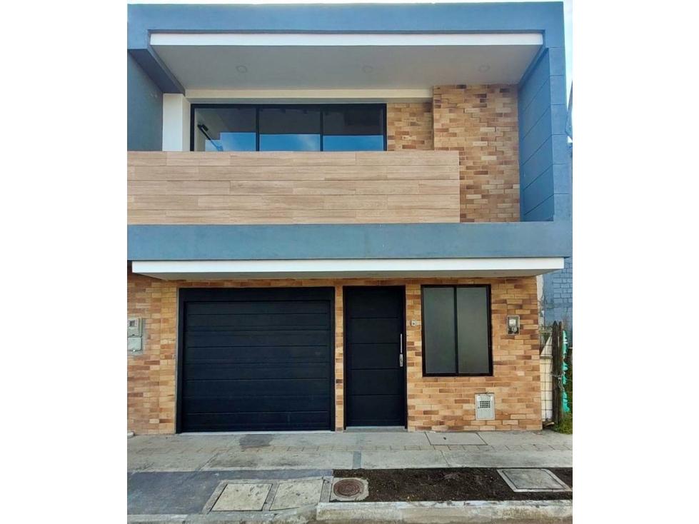 VENTA DE CASA EN LA CEJA ANTIOQUIA / CERCA A CC. VIVA
