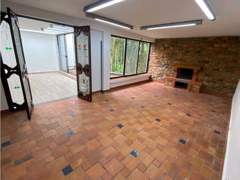 VENTA DE CASA EN LA FRONTERA.