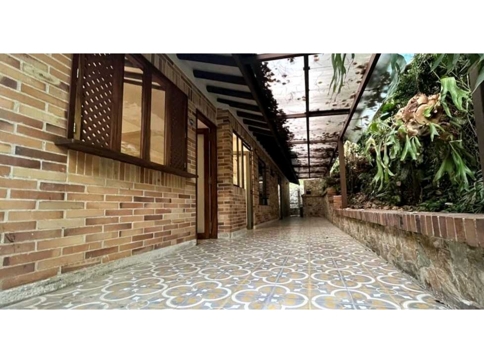 VENTA DE CASA EN LA LOMA DE LAS BRUJAS DE UN NIVEL. — foto 4