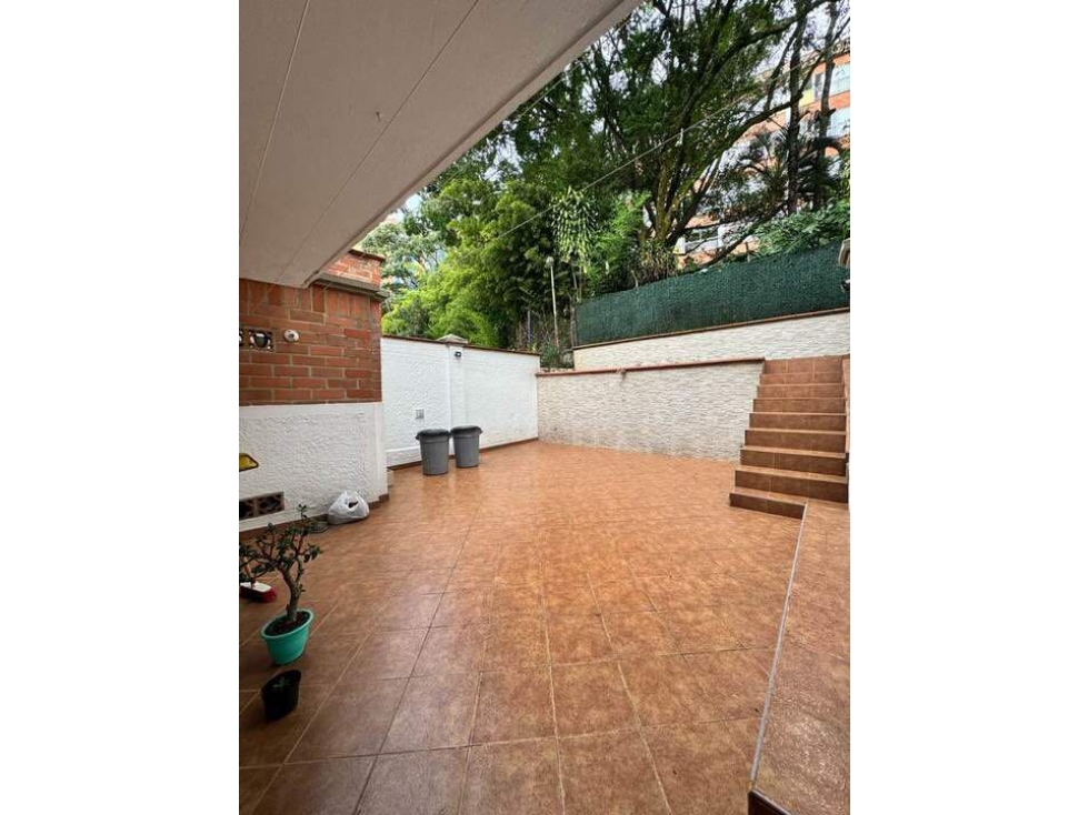 VENTA DE CASA EN LA LOMA DE LOS BERNAL