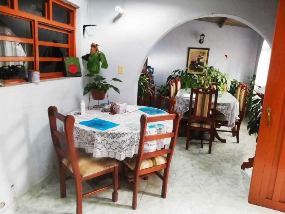 VENTA DE CASA EN LA PLAZA PRINCIPAL DE CIRCASIA QUINDÍO — foto 6