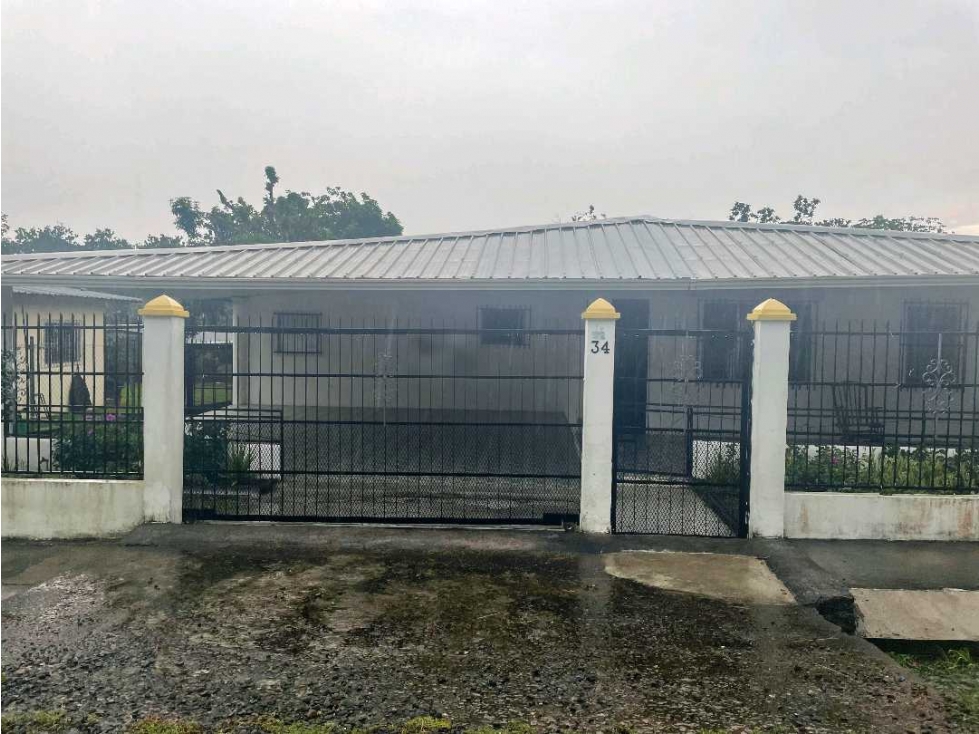 VENTA DE CASA EN LAS LOMAS POR DEBAJO DEL AVALUO Y CON TODO ADENTRO
