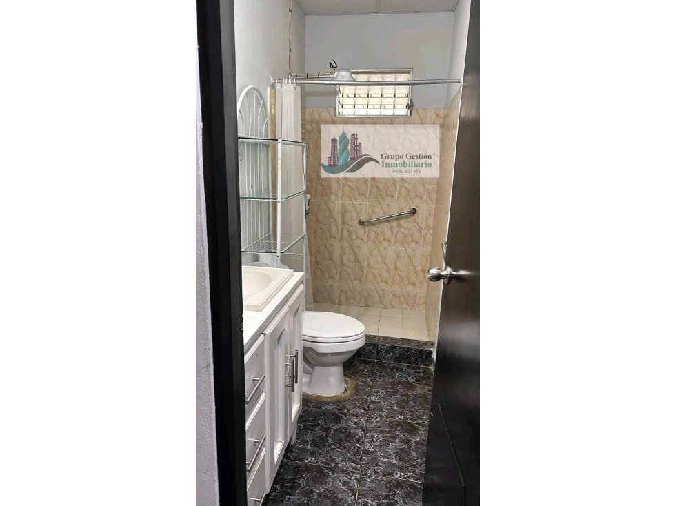 VENTA DE CASA EN LAS LOMAS POR DEBAJO DEL AVALUO Y CON TODO ADENTRO — foto 2