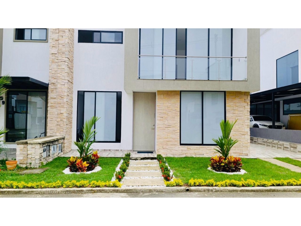 VENTA DE CASA EN LAS MERCEDES JAMUNDÍ 340.