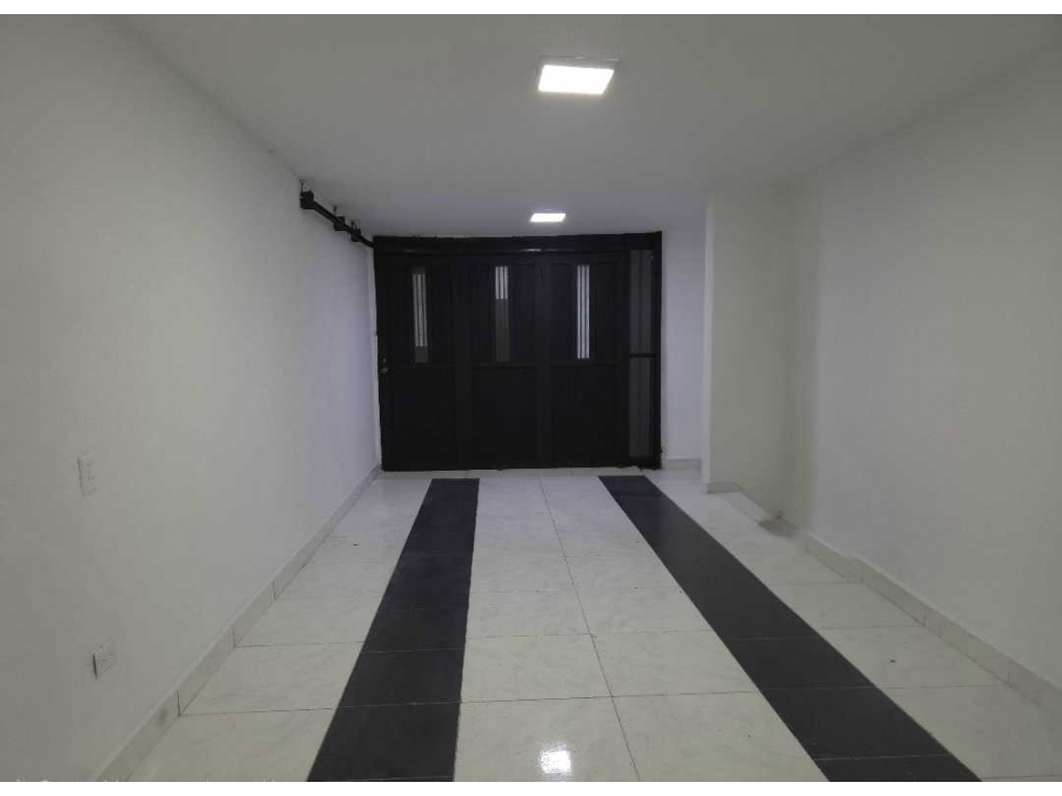 VENTA DE CASA EN LAURELES - LORENA