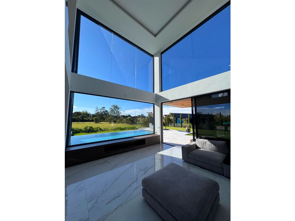 VENTA DE CASA EN LLANOGRANDE