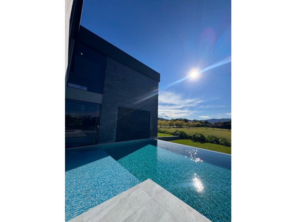 VENTA DE CASA EN LLANOGRANDE — foto 4