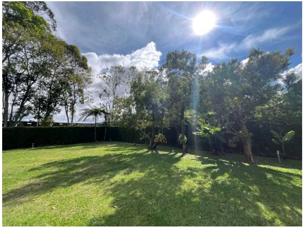 VENTA DE CASA EN LLANOGRANDE DE UN NIVEL.