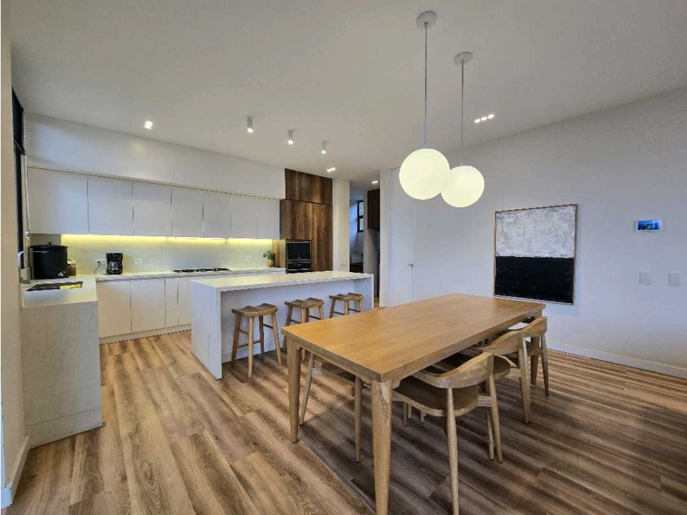 Venta de casa en Loma del Escobero, cerca al colegio Hontanares. — foto 6