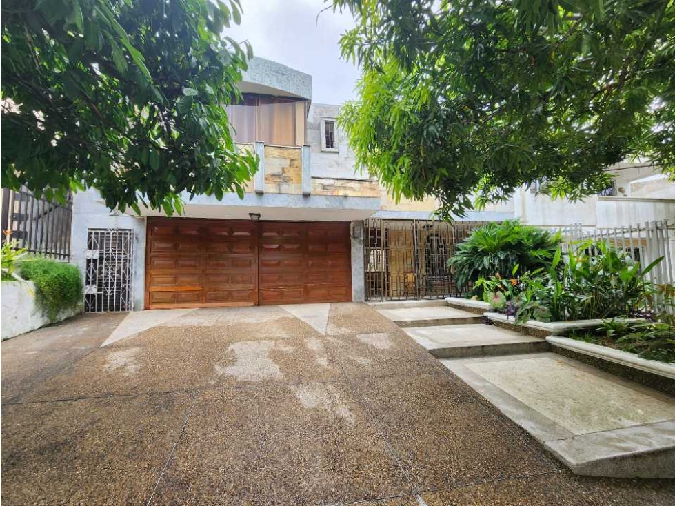 VENTA DE CASA EN LOS NOGALES