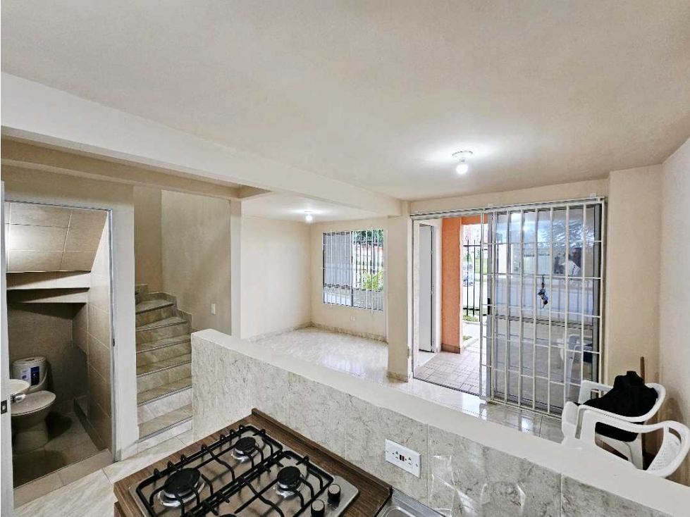 VENTA DE CASA EN MANANTIAL - 2