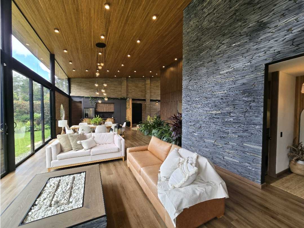 Venta de casa en parcelación en el Alto de Las Palmas — foto 3