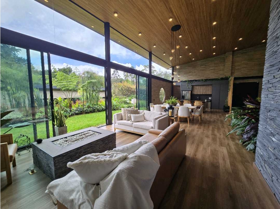 Venta de casa en parcelación en el Alto de Las Palmas — foto 4