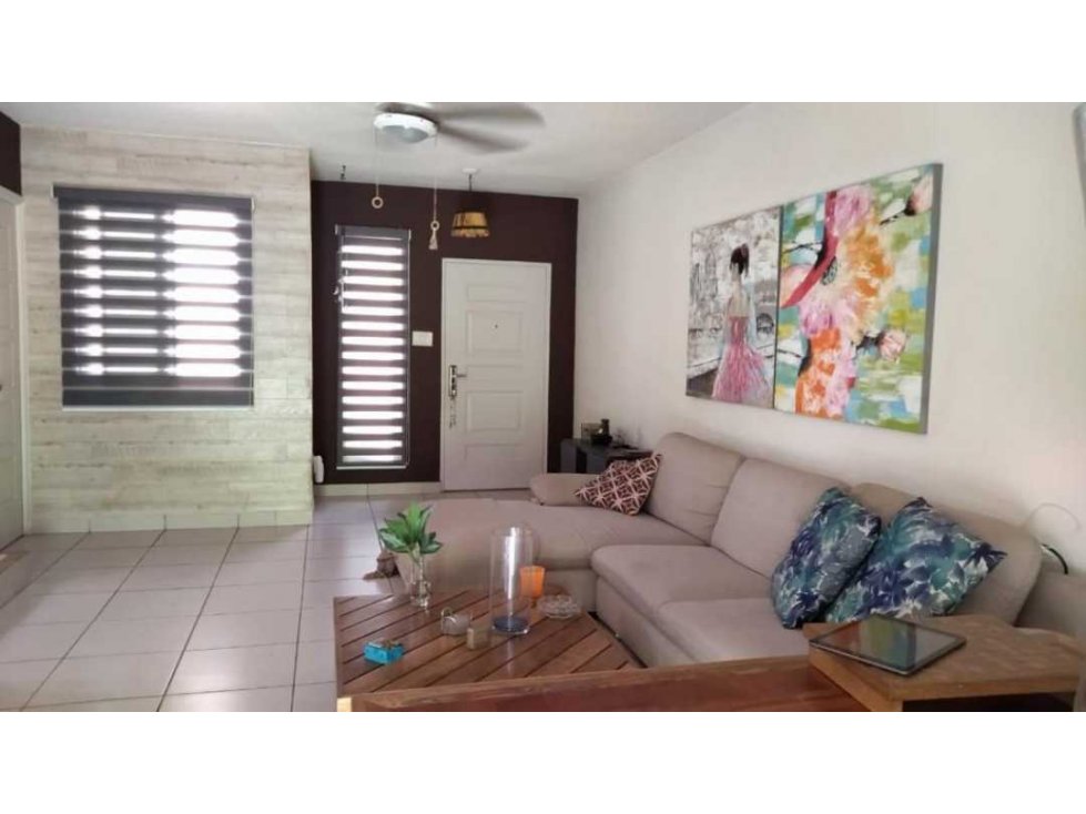 VENTA DE CASA EN PH AUGUSTA AMOBLADA BRISAS NORTE 4 RECAMARAS 188M2.