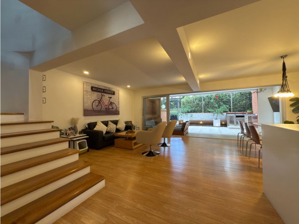 VENTA DE CASA EN POBLADO EL TESORO