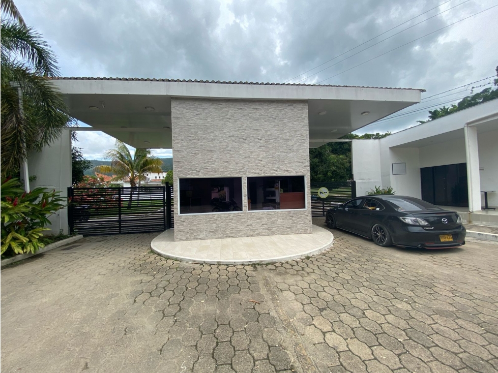 Venta de Casa Con DESCUENTO en Ricaurte Cundinamarca