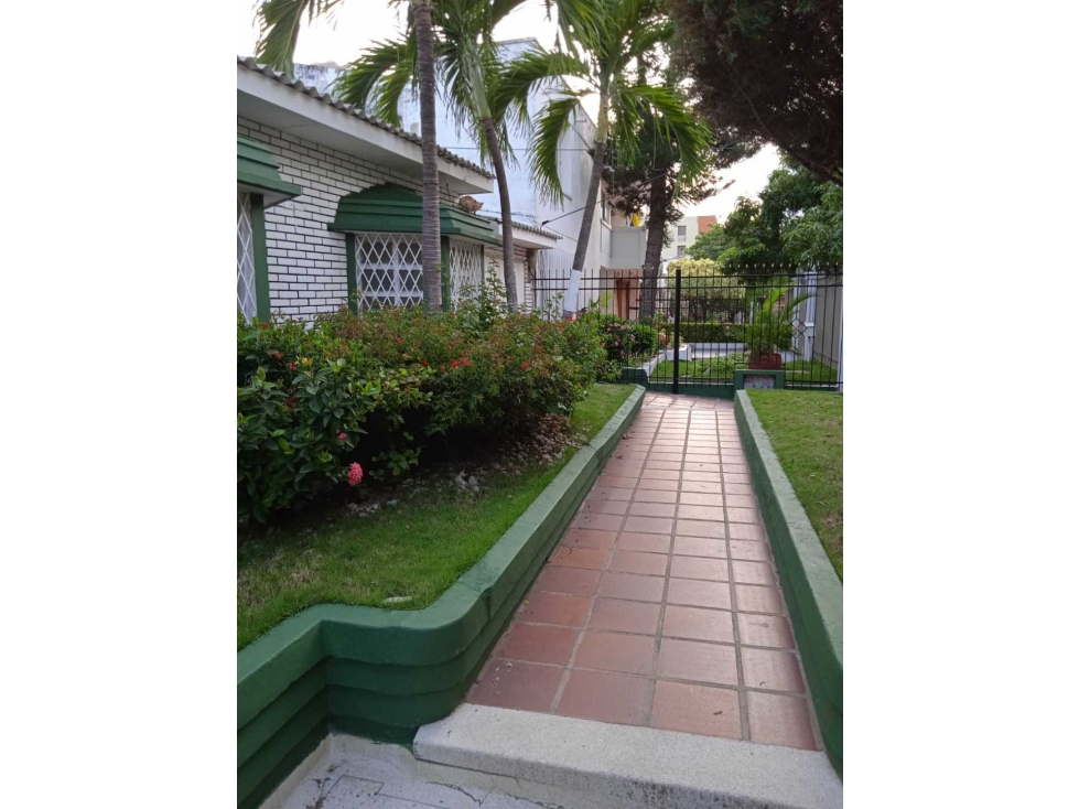 VENTA DE CASA EN RIOMAR 450 MTS TERRENO/PATIO /TERRAZA BBQ Y JARDIN