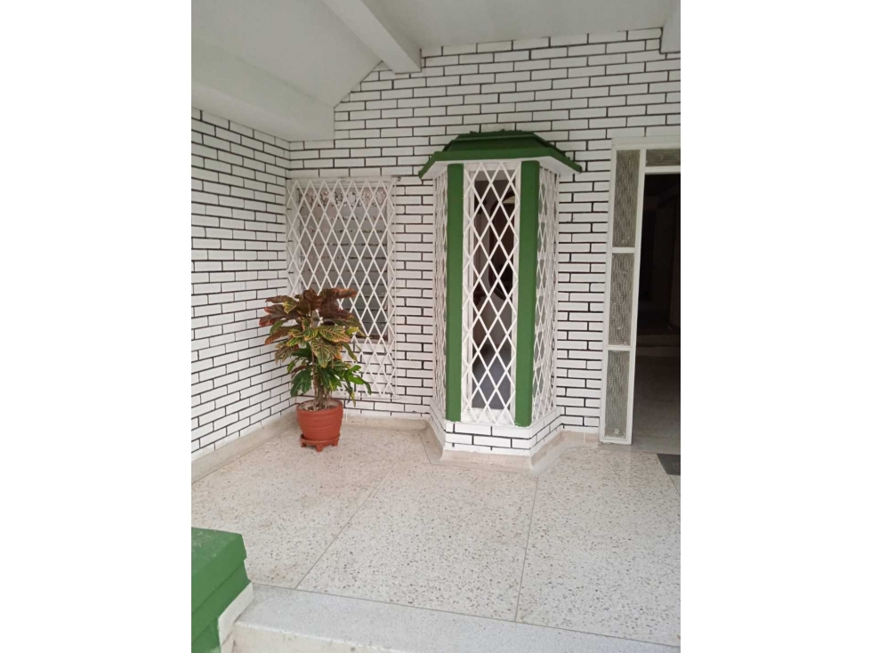 VENTA DE CASA EN RIOMAR 450 MTS TERRENO/PATIO /TERRAZA BBQ Y JARDIN — foto 3