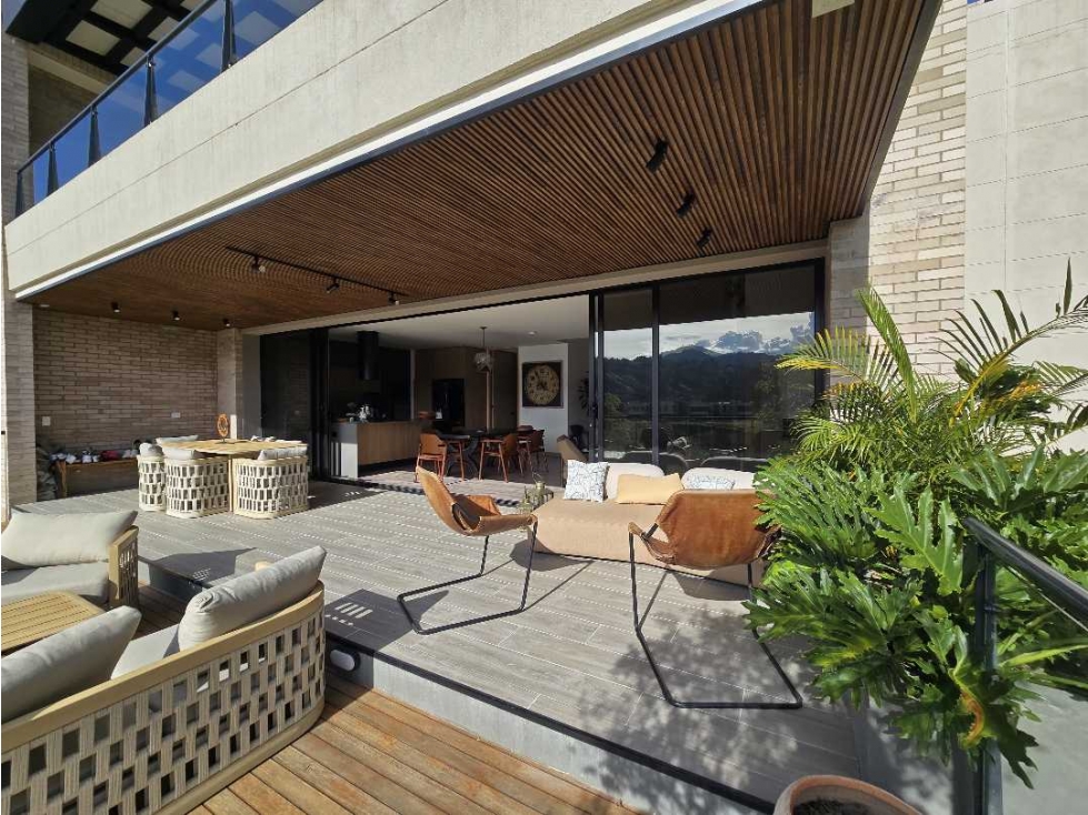 Venta de casa en unidad cerrada. Rionegro, sector Sajonia. — foto 3
