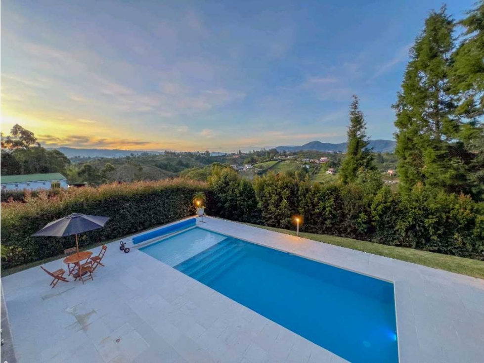 VENTA DE CASA EN RIONEGRO CON PISCINA, VEREDA MAMPUESTO. — foto 2