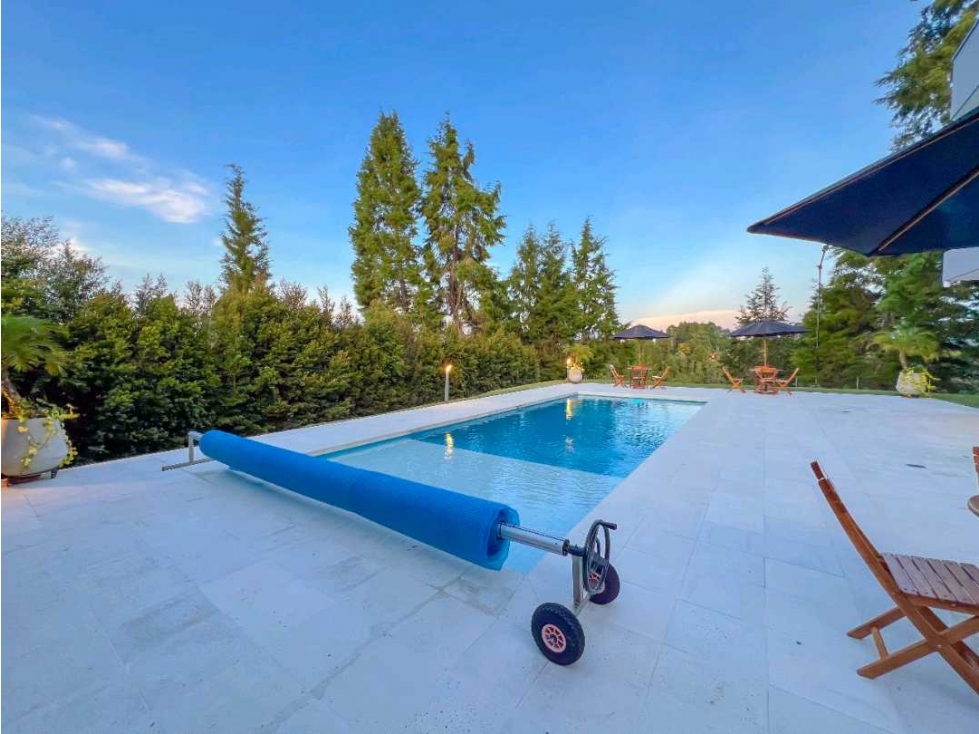 VENTA DE CASA EN RIONEGRO CON PISCINA, VEREDA MAMPUESTO. — foto 3