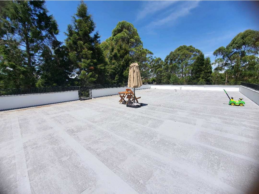 VENTA DE CASA EN RIONEGRO CON PISCINA, VEREDA MAMPUESTO. — foto 6