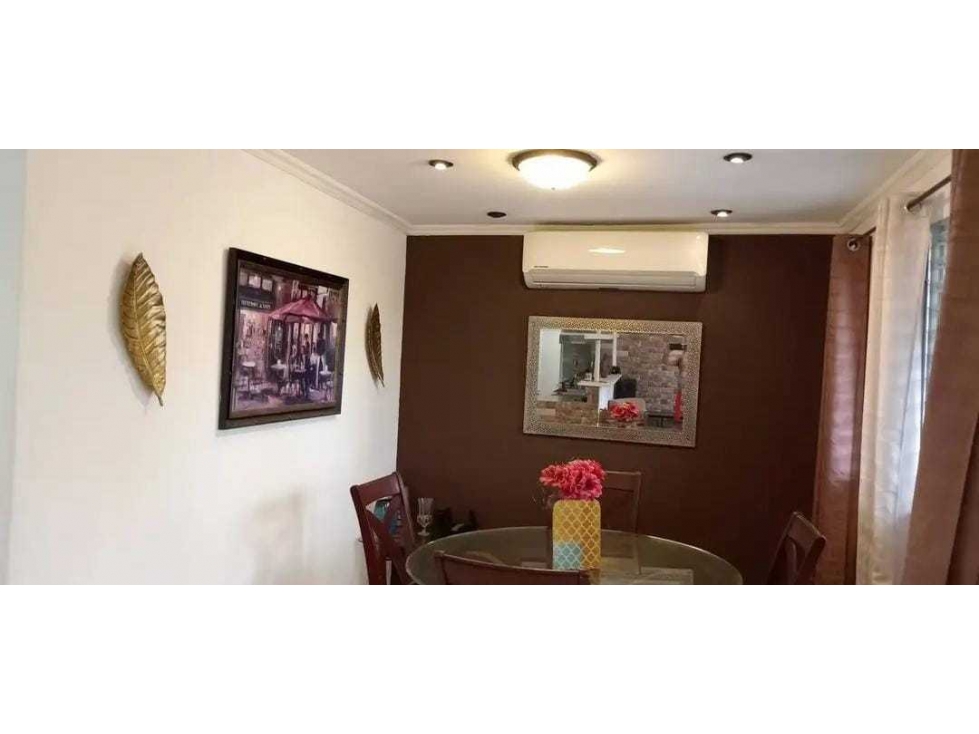 VENTA DE CASA EN SAN ANTONIO CON PATIO - 6