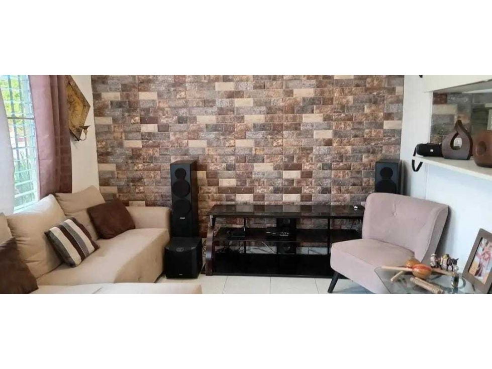 VENTA DE CASA EN SAN ANTONIO CON PATIO - 5