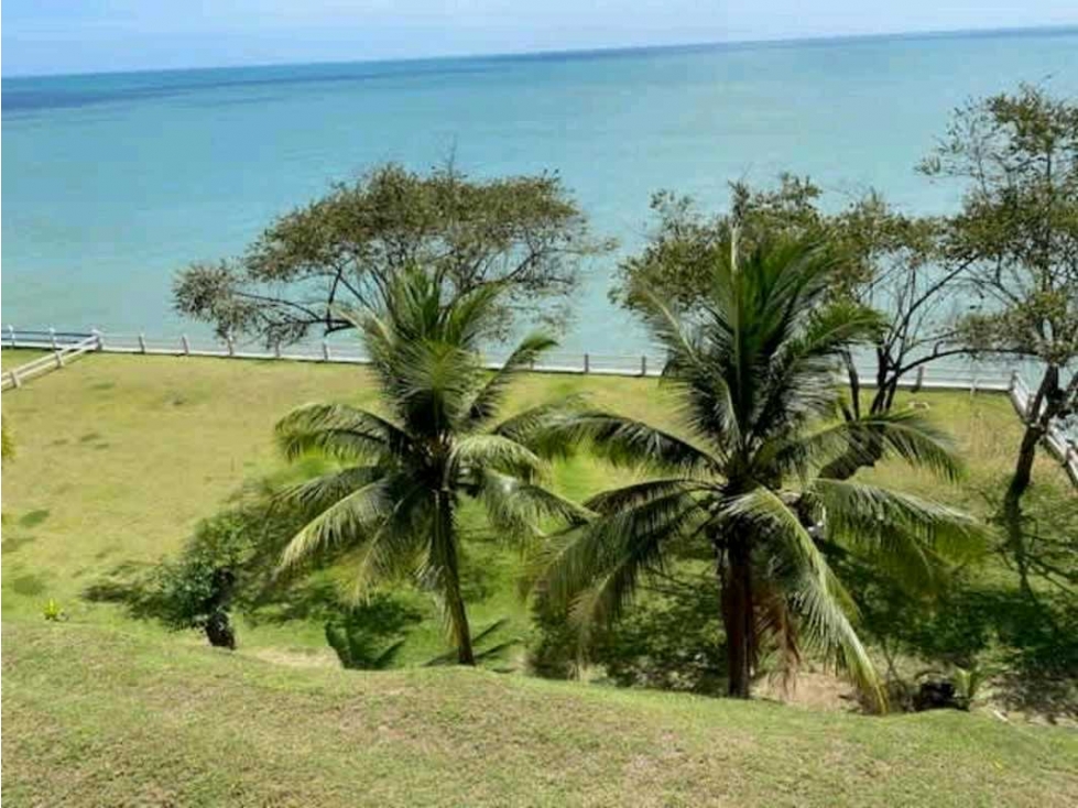 VENTA DE CASA EN SAN CARLOS, FRENTE AL MAR COSTA ESMERALDA - 4