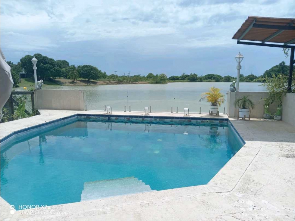 VENTA DE CASA EN SAN CARLOS FRENTE Al LAGO - 4