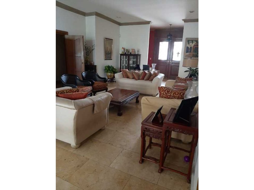 VENTA DE CASA EN SAN FRANCISCO. GRAN PROPIEDAD DE DOS CASA - 4
