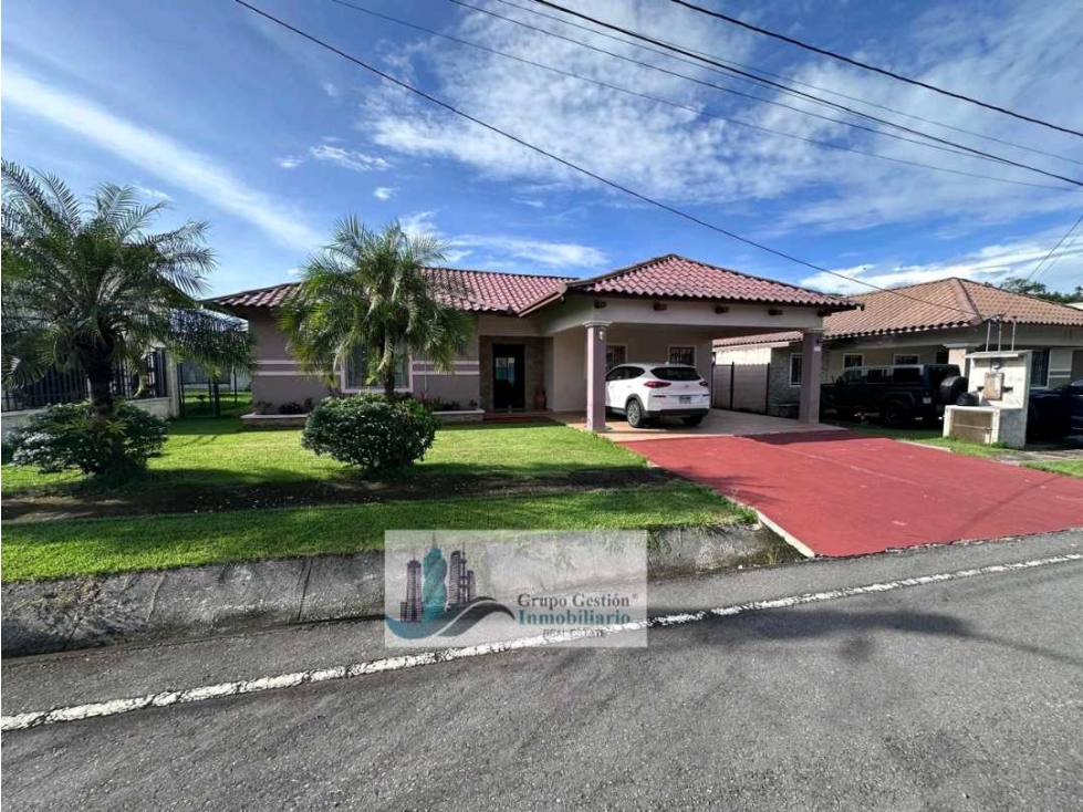 VENTA DE CASA EN SAN PABLO CON PISCINA RESIDENCIAL PRIVADO