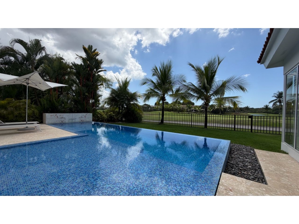 Venta de casa en Santa Marìa