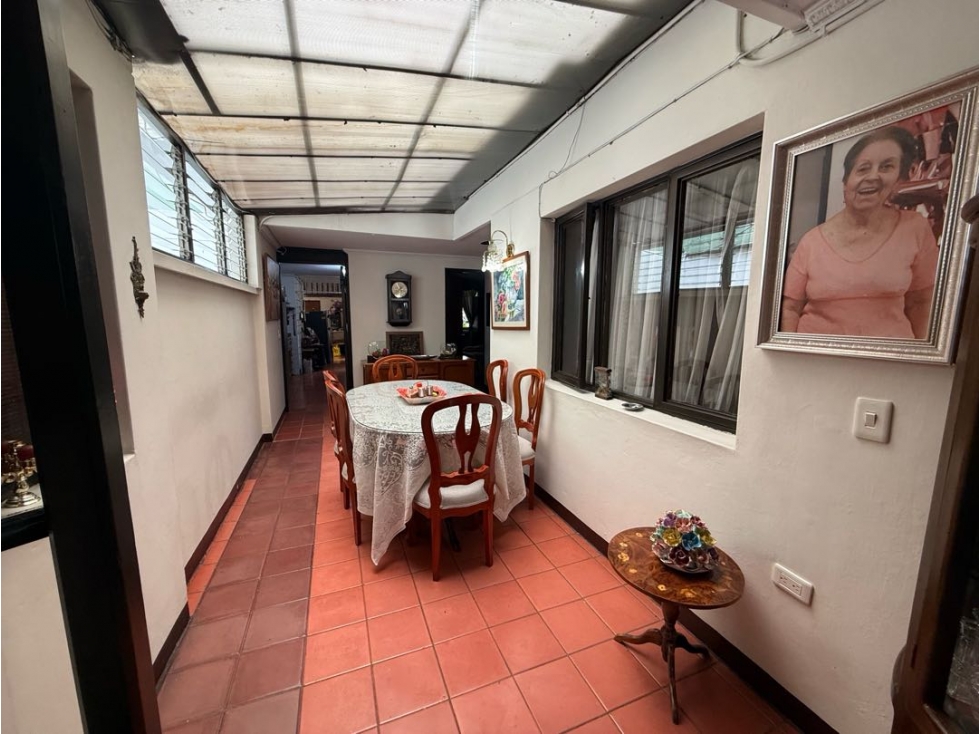 VENTA DE CASA EN SECTOR ESTADIO PERFECTA PARA INVERSIÓN Y REMODELACIÓN — foto 6