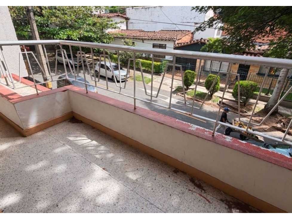 VENTA DE CASA EN SIMÓN BOLÍVAR, LAURELES. - 1