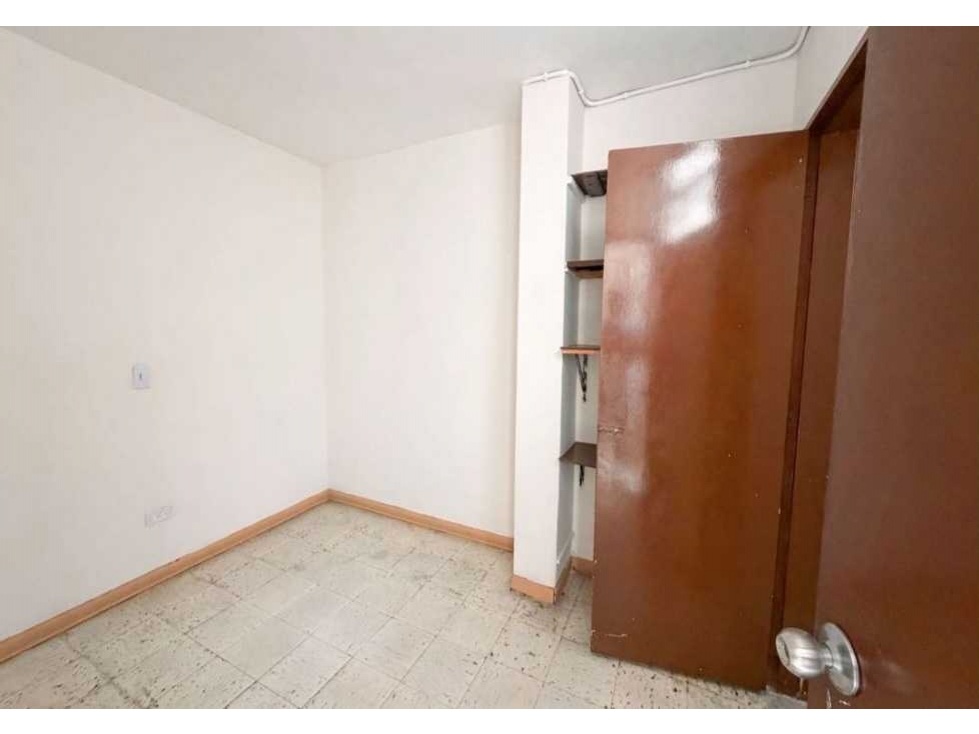 VENTA DE CASA EN SIMÓN BOLÍVAR, LAURELES. - 5