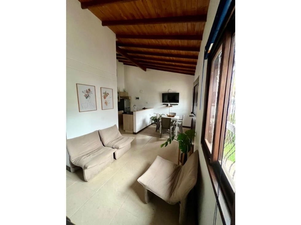 Venta de casa en unidad abierta, cerca al parque del retiro — foto 2