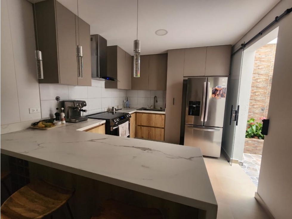 Venta de casa en unidad cerrada La Ceja, Oriente Antioquia — foto 2
