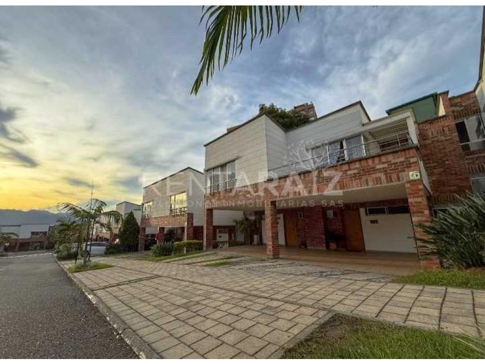 VENTA DE CASA EN UNIDAD CERRADA SECTOR INTERMEDIA SAN LUCAS