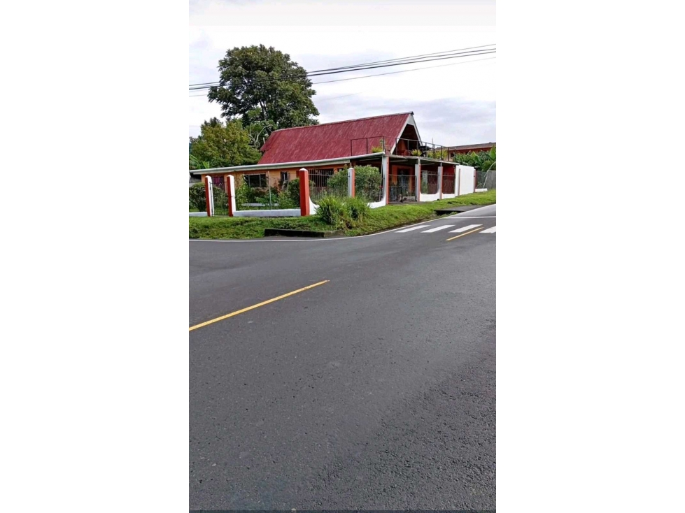 VENTA DE CASA EN VOLCAN 3R CERCADA - 2