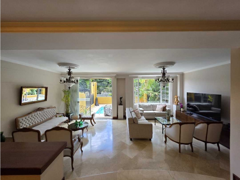 VENTA DE CASA ENVIGADO CITY PLAZA PISCINA PRIVADA
