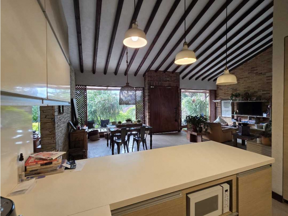 VENTA DE CASA ENVIGADO EN LAS BRUJAS DE UN SOLO NIVEL, 4 HABITACIONES — foto 3